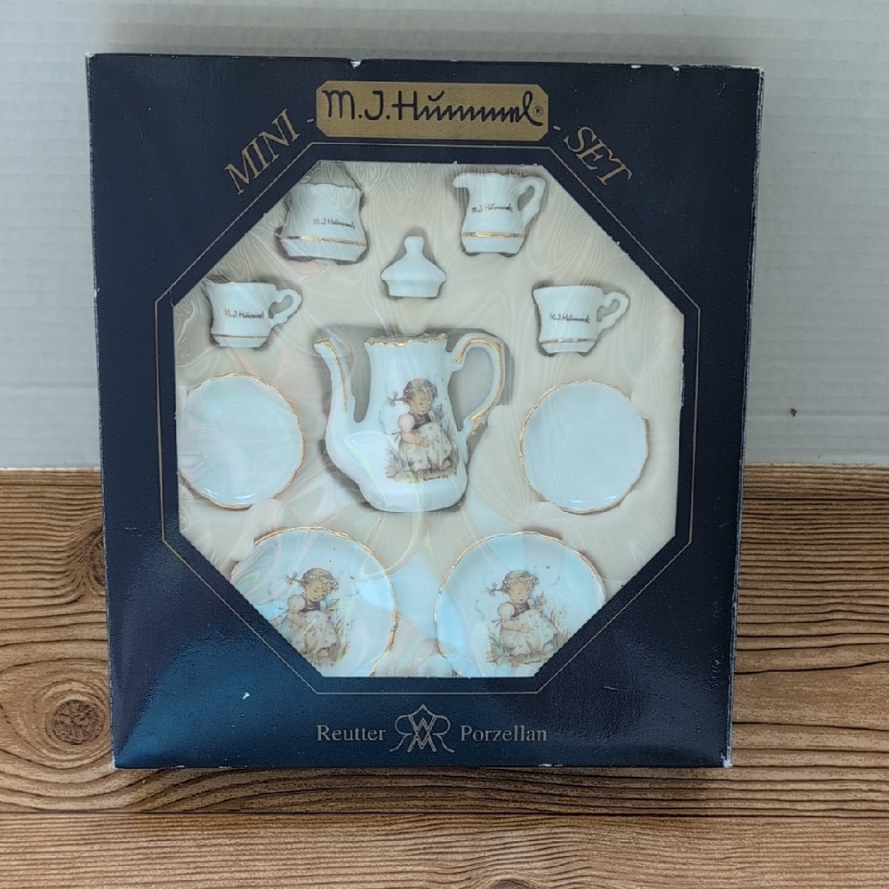 M.J. Hummel Mini Tea Set by Reutter Porzellan